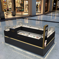 M & S Présentoir de vente au détail Kiosque à parfums arabe de Dubaï Présentoir de comptoir cosmétique Kiosque pour salon de beauté Kiosque de maquillage pour centre commercial