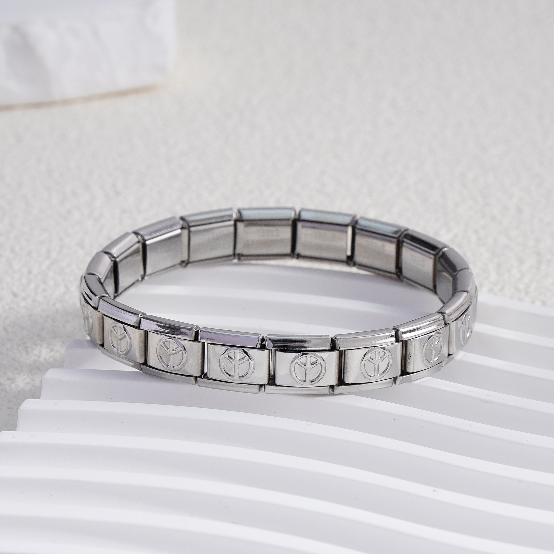 Correa de reloj con logo (plateada) BD-265