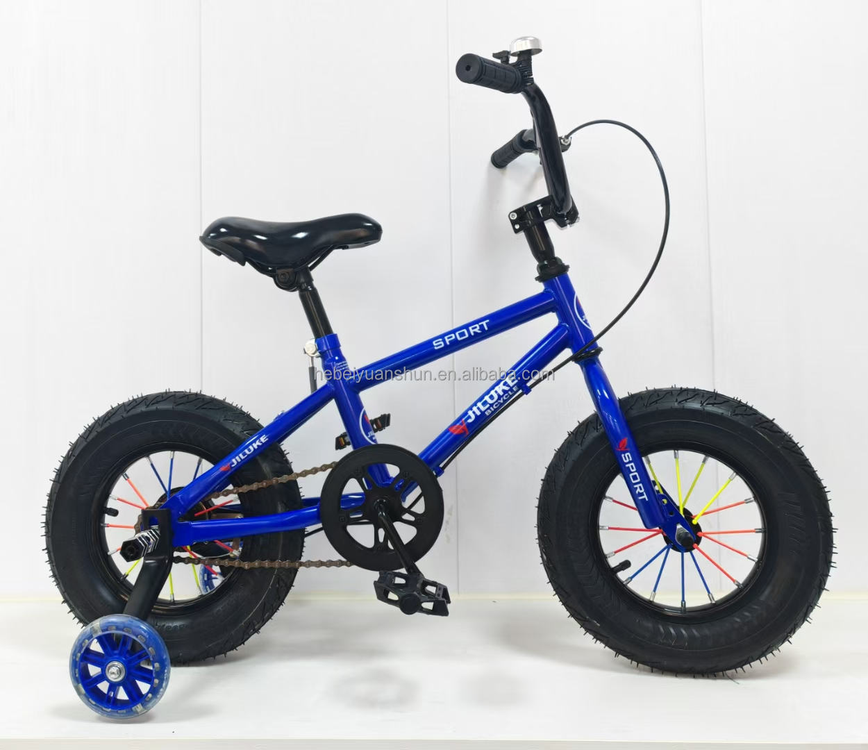 Super Boy 子供用　自転車 ブラック バスケット付き Super Boy 子供用 自転車 ブラック バスケット付き Super Boy