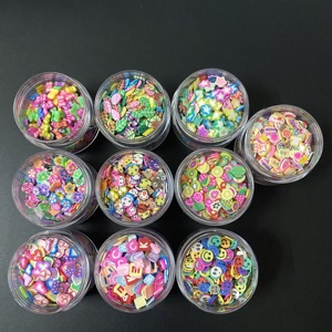 Paillettes de noël pour animaux de compagnie, vente en gros, tranches d'argile polymère, arc-en-ciel, gros mélange de paillettes - Product Image 1
