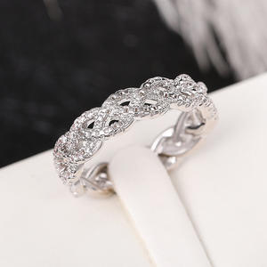 Anello da Donna Q155 in Oro Bianco con Diamante Taglio Brillante Rotondo Colore D Naturale Placcato in Rodio per Matrimonio - Product Image 3