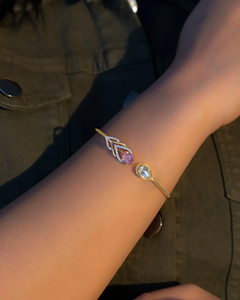 กำไลข้อมือทองคำ 14K ลัช เมโดว์ ดีไซน์หรูหรา แรงบันดาลใจจากธรรมชาติ ผลิตด้วยมืออย่างประณีต ลายทุ่งหญ้าสีเขียว ประดับดอกไม้ แฟชั่นทันสมัย - Product Image 4
