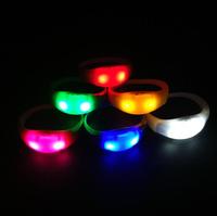 Bracelets clignotants LED à contrôle sonore activé par musique colorée