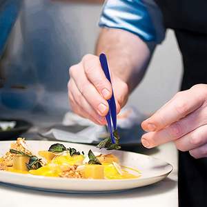 Pince à épiler industrielle jetable en plastique, résistante aux acides, avec manche en plastique et pointe dentelée pour laboratoire, maison, pansements et travaux manuels - Product Image 5