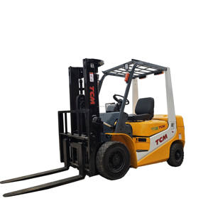 Chariot élévateur à fourche d'occasion ORIGINAL JAPONAIS Diesel Moteur GPL TCM FG30T4 3 tonnes avec longueur de fourche de 2 m Largeur de fourche de 2 m Modèle 2023 - Product Image 1