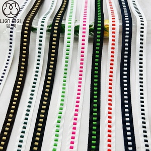 Cinta Elástica de 10 mm con Diseño de Puntos <span class=keywords><strong>Bicolor</strong></span> para Sombreros, Pantalones y Accesorios, 100% Poliéster Jacquard - Product Image 2