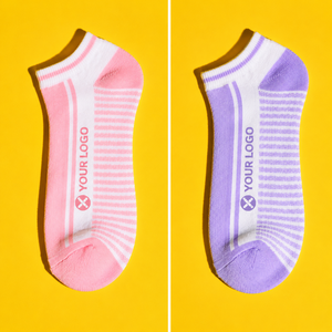 Chaussettes basses de performance pour femmes avec motif rayé et personnalisation du logo - Product Image 2