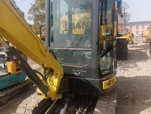 Mini-excavatrice Yanmar Vio35 d'occasion, moteur Kama d'origine, certifiée CE, avec godet hydraulique 3,5 tonnes, provenance du Japon - Product Image 2