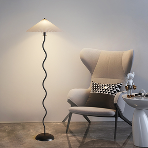 Lampada da Terra LED Moderna e Creativa con Design a Ombrello Plissettato, Base E27, Corpo in Ferro <span class=keywords><strong>per</strong></span> Soggiorno, Divano e Camera da Letto - Product Image 3