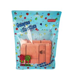 Emballage plastique refermable imprimé sur mesure avec trou Euro pour vêtements, chaussettes, sous-vêtements pour bébés, sac en mylar avec fermeture éclair - Product Image 1