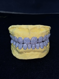 Rejilla Dental Personalizada de Hip Hop, con Incrustaciones de Plata 925 y Moissanita VVS, Corte Permanente 12x12, para Hombres - Product Image 4