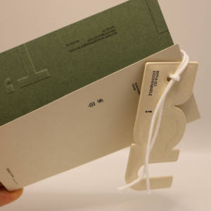 بطاقة ملابس عالية الجودة بتصميم عصري مخصص وشعار ثلاثي الأبعاد لعلامة تجارية - Product Image 6