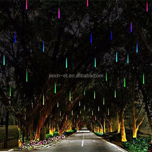 <span class=keywords><strong>Guirlande</strong></span> <span class=keywords><strong>lumineuse</strong></span> LED effet <span class=keywords><strong>pluie</strong></span> <span class=keywords><strong>de</strong></span> météores pour fêtes et événements, rideau <span class=keywords><strong>de</strong></span> lumières féériques pour décoration intérieure et extérieure - Product Image 6