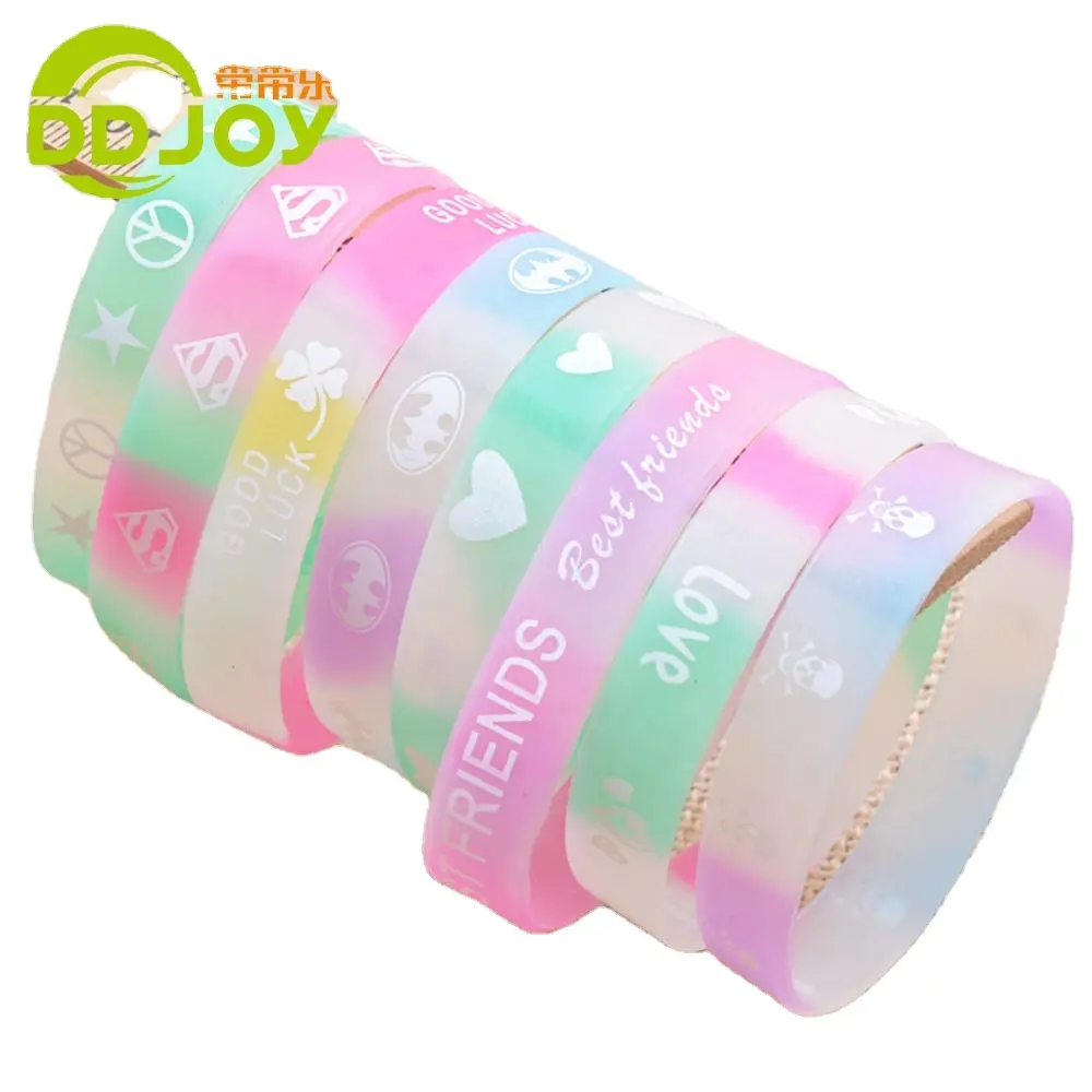 Pulsera de silicona que brilla en la oscuridad con logotipo personalizado de gran oferta 2024, muñequera de goma promocional