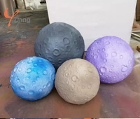 Grand modèle personnalisé de sculpture de huit planètes en fibre de verre de résine pour la salle de découverte de l'éducation préscolaire de la maternelle scientifique