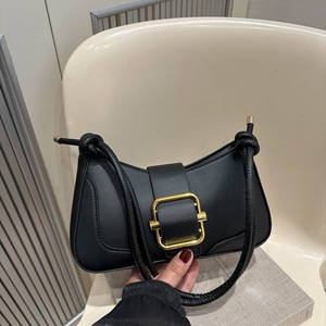 Sac tendance d'été pour femme, style coréen vintage, en forme de selle, en gelée transparente, avec fermeture éclair, pour la plage, vente en gros - Product Image 3