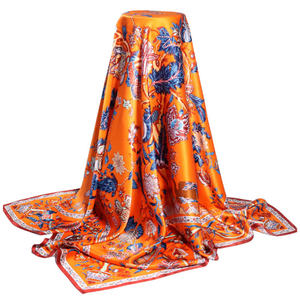 Écharpe en soie carrée de 90 cm, art abstrait orange personnalisé, pour femmes, multi-usages, bandeau et décoration de sac panier - Product Image 2