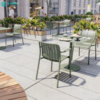Meubles de patio simples pour l'extérieur, table à manger carrée en aluminium avec revêtement en poudre et chaise sans accoudoirs pour jardin, bistrot, restaurant