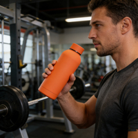 Bouteille isotherme personnalisée de 500 ml (16 oz) avec revêtement en caoutchouc et système de couvercles multiples pour souvenirs de vacances saisonnières et festifs
