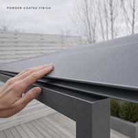 Pergola de jardin moderne imperméable avec toit à lames orientables télécommandées, système bioclimatique en aluminium pour l'ombrage des terrasses arrière-cour