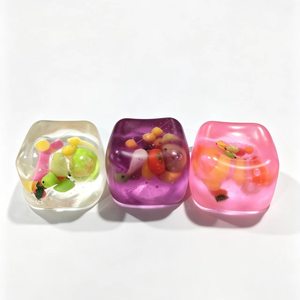 Le jouet à presser en forme de fruit le plus populaire est un jouet anti-stress, doux et à récupération lente pour les doigts. - Product Image 1