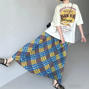 กระโปรงทรงเอลายสก็อตจีบพลีทสไตล์มิยาเกะ PY 2026 ทรงหลวมสบาย เสื้อผ้าสไตล์ตะวันตกสำหรับผู้หญิง ขายส่งจำนวนมาก ออนไลน์ - Product Image 1