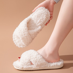 Pantuflas de Mujer con Suela de PVC de Alta Calidad, Forro de Peluche Personalizado, Antideslizantes para Verano y Tienda - Product Image 4