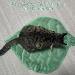 Alfombrilla refrescante para mascotas, forma de hoja, de algodón, lavable, antideslizante, para gatos y perros, para todas las estaciones, duradera y ligera - Product Image 4