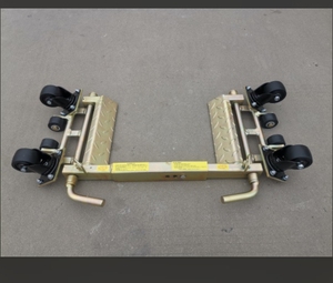 Chariot de manutention robuste à levier avec système de roues universelles pour garage, atelier et déplacement d'obstacles en voie de circulation. - Product Image 5
