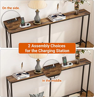 Couloir d'entrée étroit maigre derrière une table de canapé Table console avec sortie Table de canapé avec station de charge