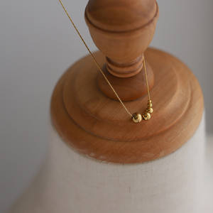 Collar de cinco bendiciones simple de sensación de gama alta de lujo ligero europeo y americano - Product Image 3