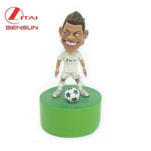 Figurina di statua in poliresina 3D sportiva personalizzata prodotta all'ingrosso in fabbrica per <span class=keywords><strong>regali</strong></span> di decorazione - Product Image 4