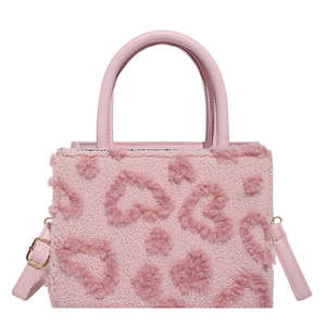 Nouveau sac à main carré en peluche pour femme, sac bandoulière tendance de grande valeur - Product Image 3