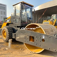 Compacteur vibratoire routier Caterpillar CS-683E de 20 tonnes d'occasion certifié EPA avec pompe principale homologuée CE