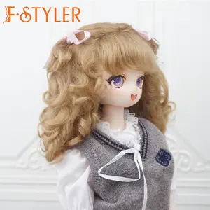 FSTYLER Mohair Bouclés Réaliste Petit Mini Bjd 18 Pouces Personnalisé En Gros Vente En Vrac Accessoires de Poupée pour Barbie BJD Poupée Perruque de Cheveux