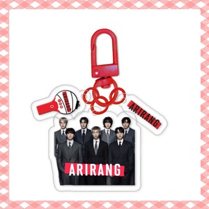 Venta al por mayor de accesorios de acrílico para llaveros DIY de tres piezas, temática Arirang Album Periphery JK Suga V Jin - Product Image 3