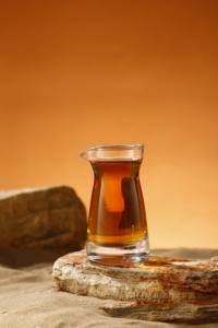 Perawatan kesehatan sehari-hari Xiake Legend <span class=keywords><strong>Panax</strong></span> Quinquefolius anggur <span class=keywords><strong>Herbal</strong></span> 35% alkohol rendah 350ml botol untuk kekebalan & kesehatan secara keseluruhan - Product Image 6