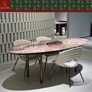 Table ovale en marbre rose GOLDKING pour studio de créateur, showroom, avec pieds en métal bronze fin, OEM ODM personnalisable - Product Image 3