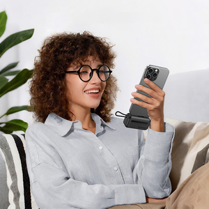 Заводская дешевая оптовая продажа Powerbank 5000 мАч Быстрая зарядка портативное зарядное устройство мини iPhone <span class=keywords><strong>Power</strong></span> Bank с держателем - Product Image 3