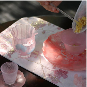 Ensemble de tasses à thé en forme de fleur en verre de cristal gravé à la main pour la décoration de la maison et la collection de thé de l'après-midi - Product Image 2