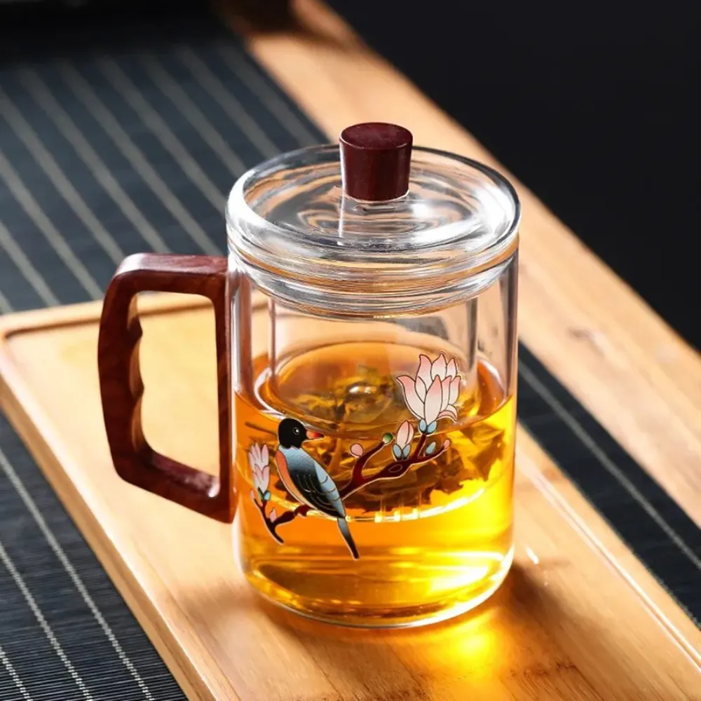 Glas-Tasse mit Aufgießer und Deckel Reisetee-Becher für Geschenke mit Holzgriff