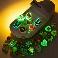 Accessoire de chaussure en caoutchouc lumineux DIY, motif lapin, cœur, fleur, pour chaussures à trous