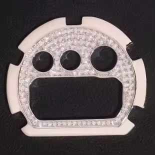 Visage en diamant argenté