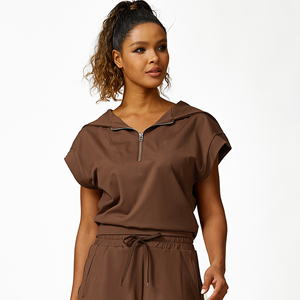 Maglietta sportiva con mezza cerniera maglia con collo a cappuccio finto cappuccio maniche a pipistrello t-shirt da donna con Design sportivo e Casual abbigliamento dall'aspetto sottile - Product Image 1
