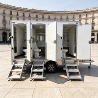 Oferta Especial: Remolque Sanitario Móvil de 3 Cabinas con Eje Tándem, Inodoro Portátil con Urinario y Lavabo para Grandes Eventos al Aire Libre y Festivales