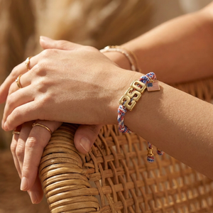 Pulsera de <span class=keywords><strong>Cuerda</strong></span> con Colgante de Honor 'America 250', Hecha a Mano en EE. UU., para el 250 Aniversario de <span class=keywords><strong>la</strong></span> Independencia, Joyería Patriótica para Mujer - Product Image 3