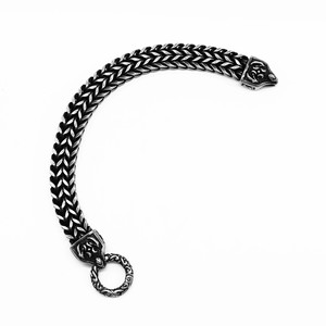 Yunnique-pulsera de cadena de acero y titanio de estilo europeo para hombre, diseño de escorpión negro Punk, regalo de joyería Retro - Product Image 2