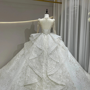 Robe de mariée de luxe JFH22, richement perlée, à col montant, ornée de paillettes, avec traîne chapelle, dos lacé, appliques en cristal et broderies, coupe princesse - Product Image 4