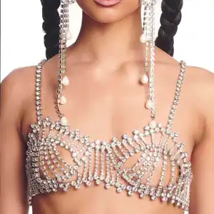 Boho accessori per gioielli per il corpo intimo Bikini reggiseno catena partito pancia catene in vita strass Body Chain Suit per donna