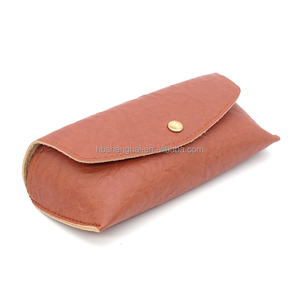 Mô hình bướm Da Khóa Kính mát hộp hình chữ nhật hình dạng thân thiện với môi PU Chất liệu với biểu tượng tùy chỉnh in - Product Image 6